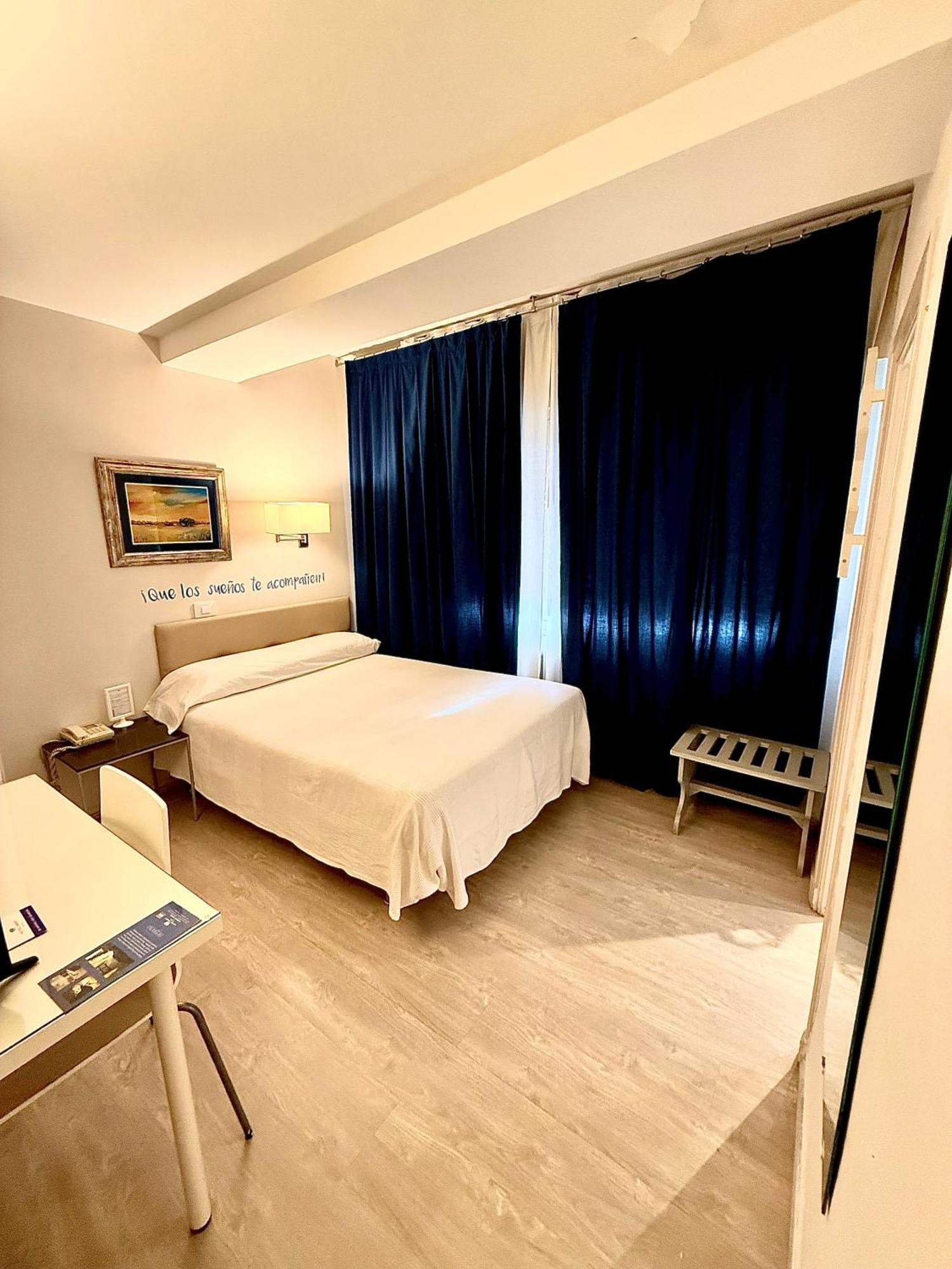 ארנדו Hotel Virrey מראה חיצוני תמונה