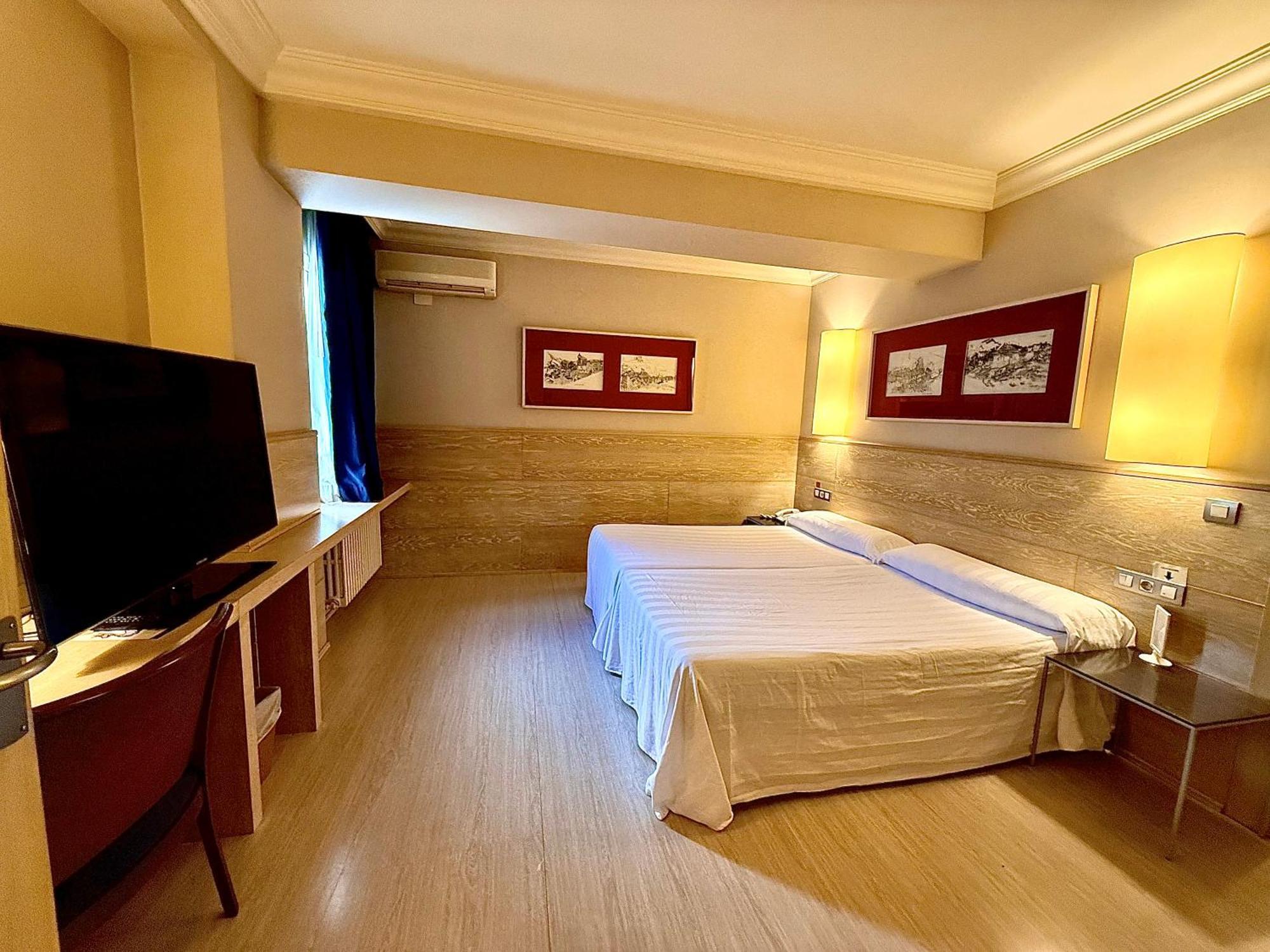 ארנדו Hotel Virrey מראה חיצוני תמונה