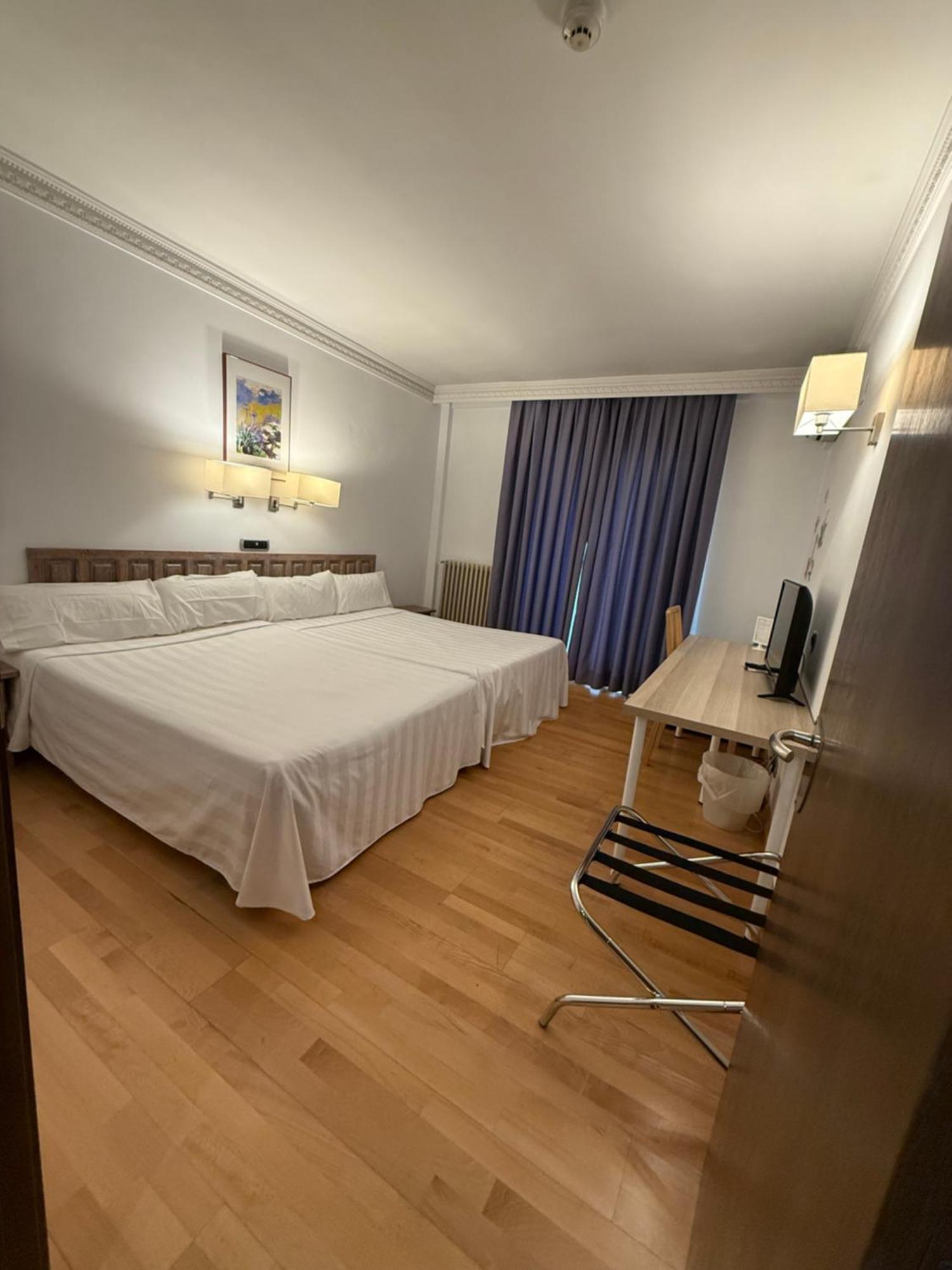 ארנדו Hotel Virrey מראה חיצוני תמונה