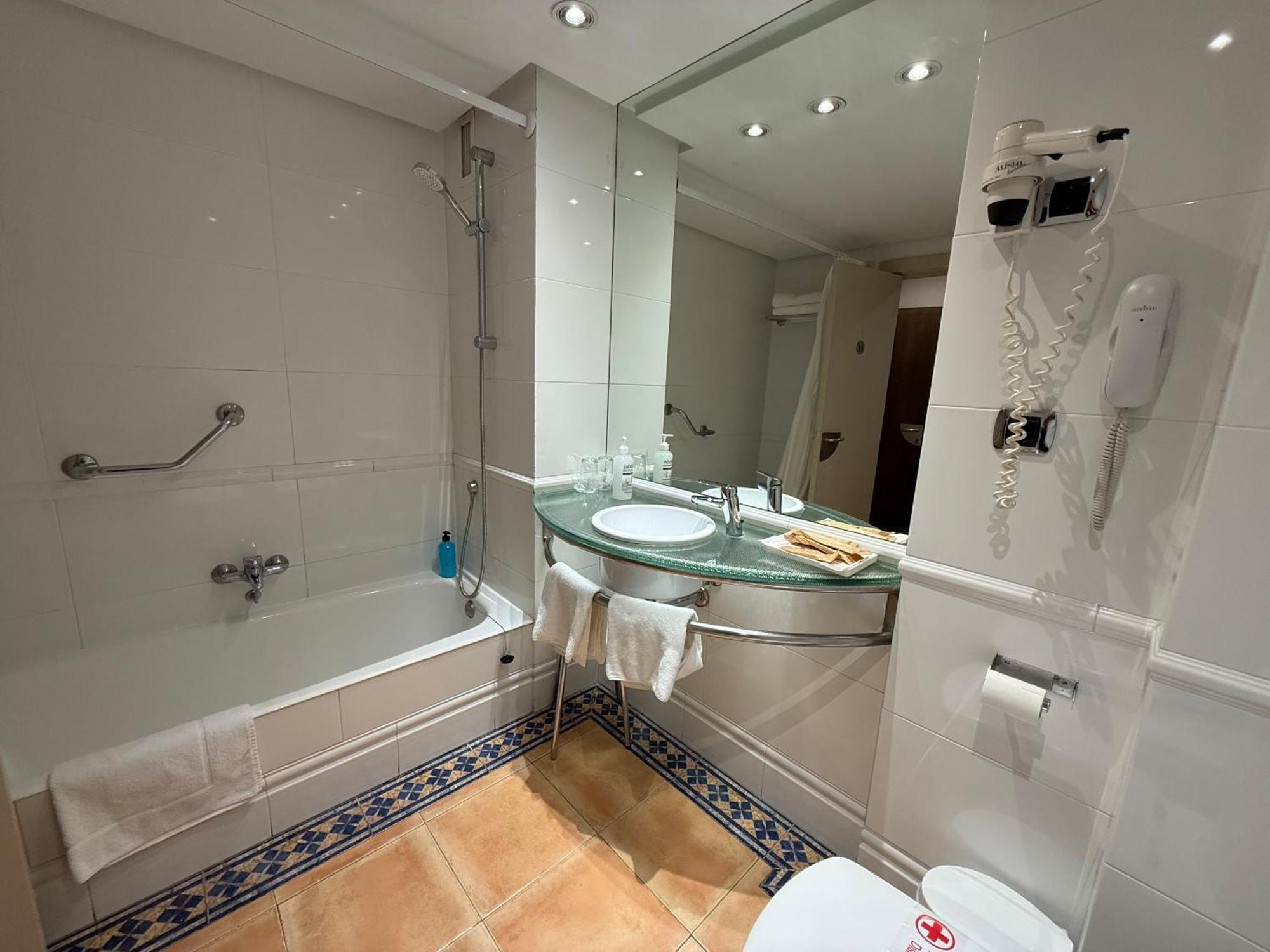 ארנדו Hotel Virrey מראה חיצוני תמונה